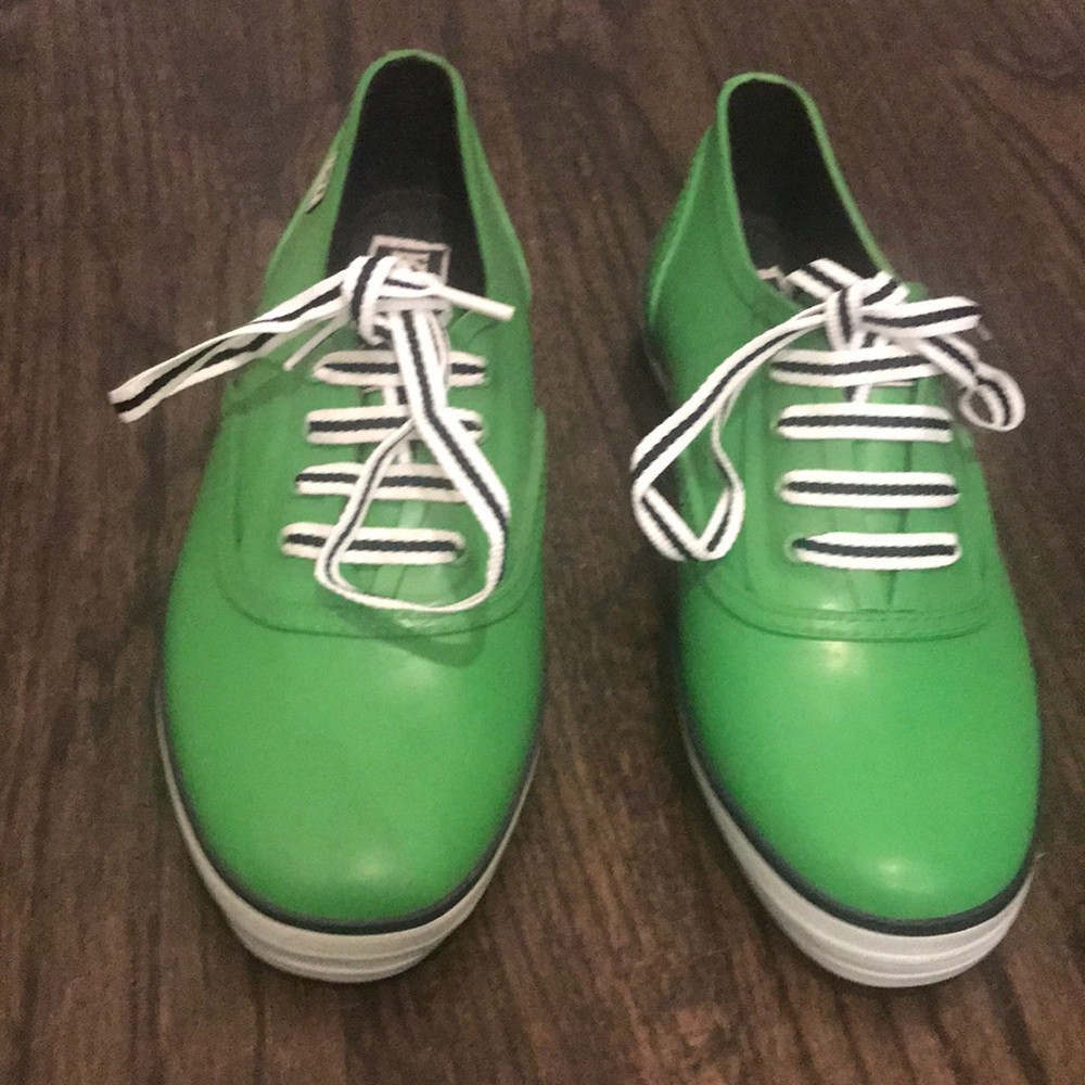 KEDS SIZE 6